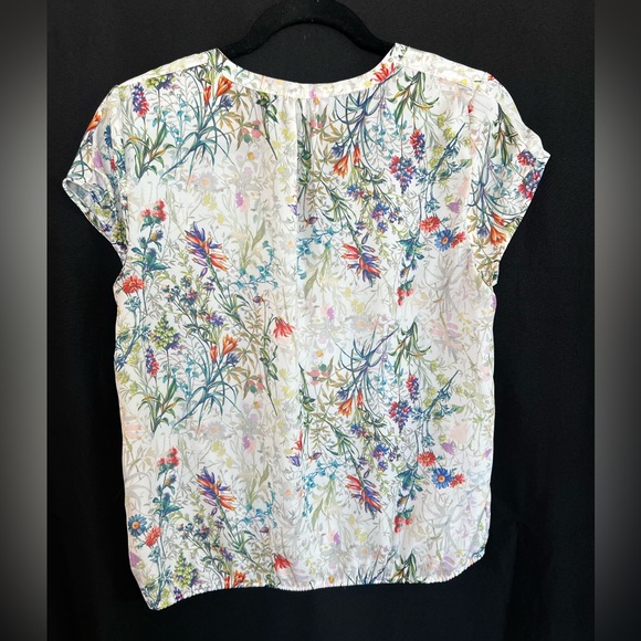 👚 Zara Basic V-Neck Floral Cap Sleeve Blouse | Size S EUC - Picture 5 of 5